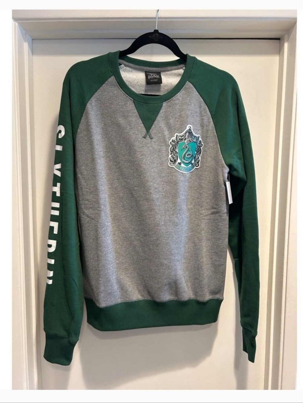 NWOT Long Sleeves Harry Potter Slytherin Crew neck Sweatshirt